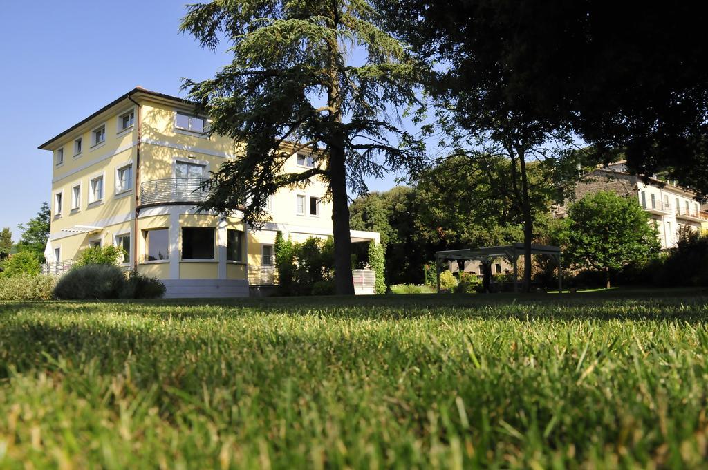Hotel Ai Lecci In Centro Sarteano Exterior foto