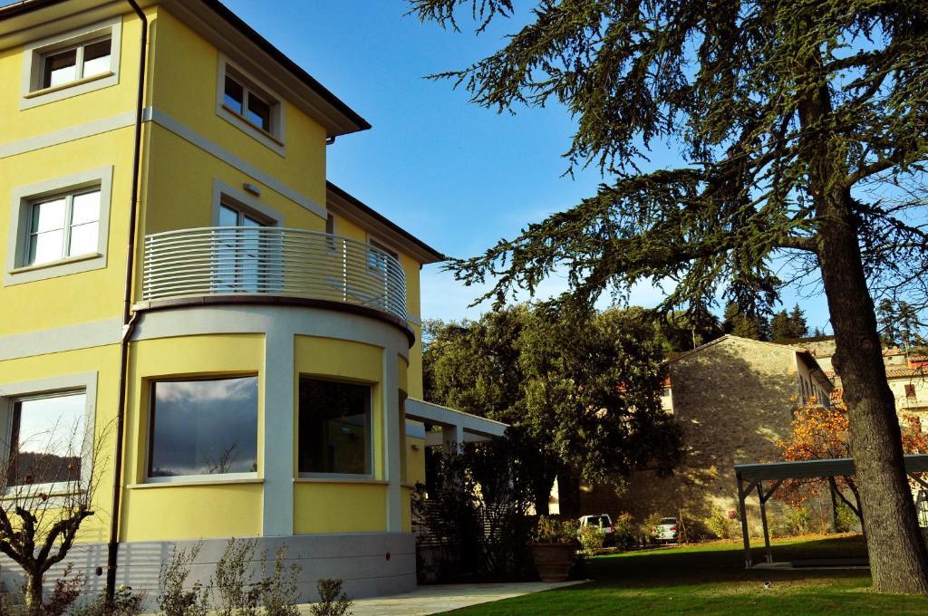Hotel Ai Lecci In Centro Sarteano Habitación foto